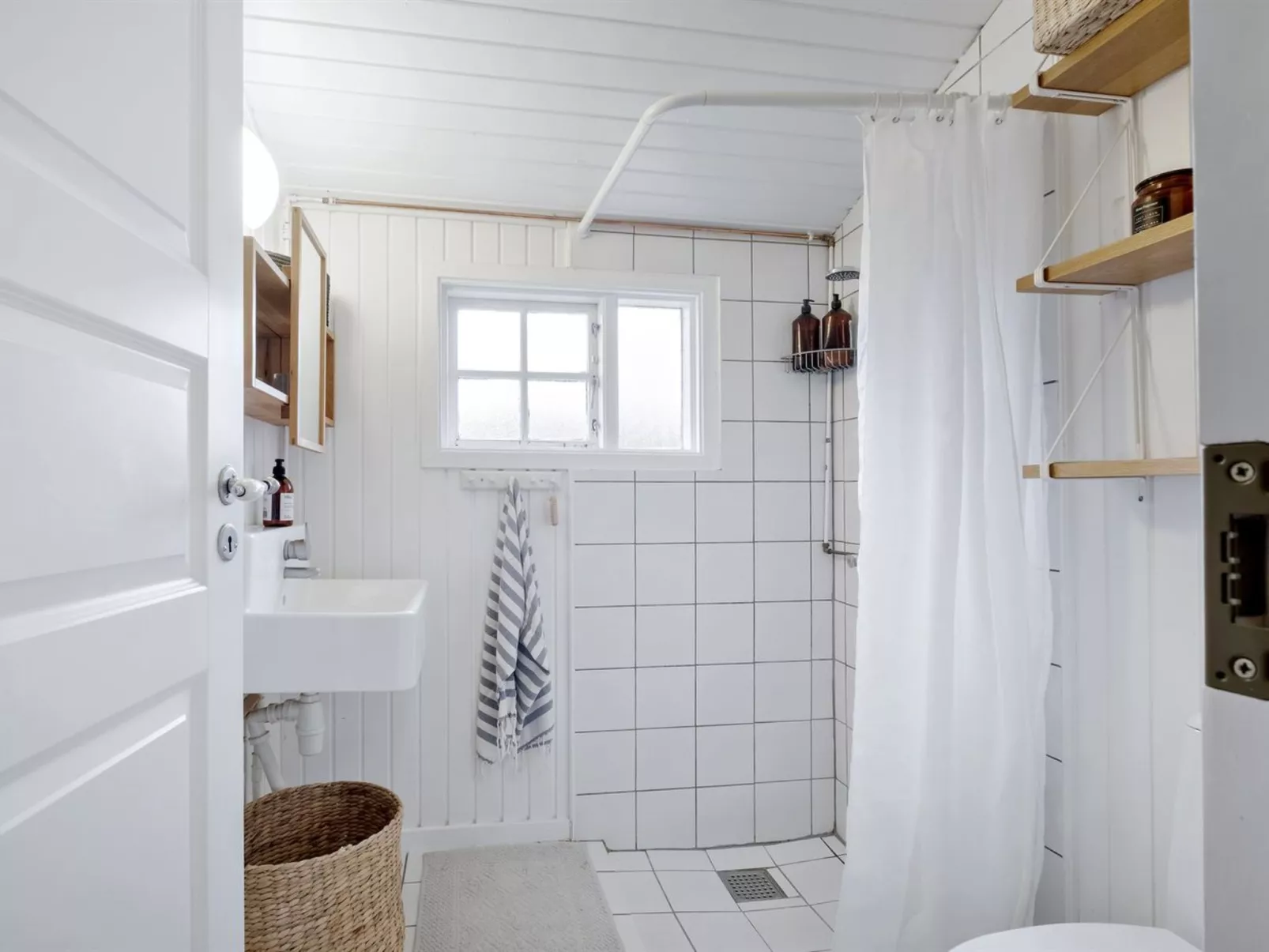 "Aarno" - 120m from the sea-Dedans