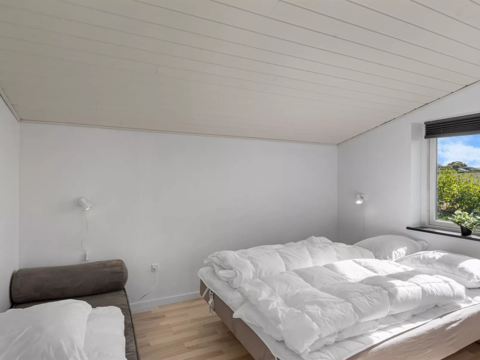 "Maylin" - 350m from the sea-Inside