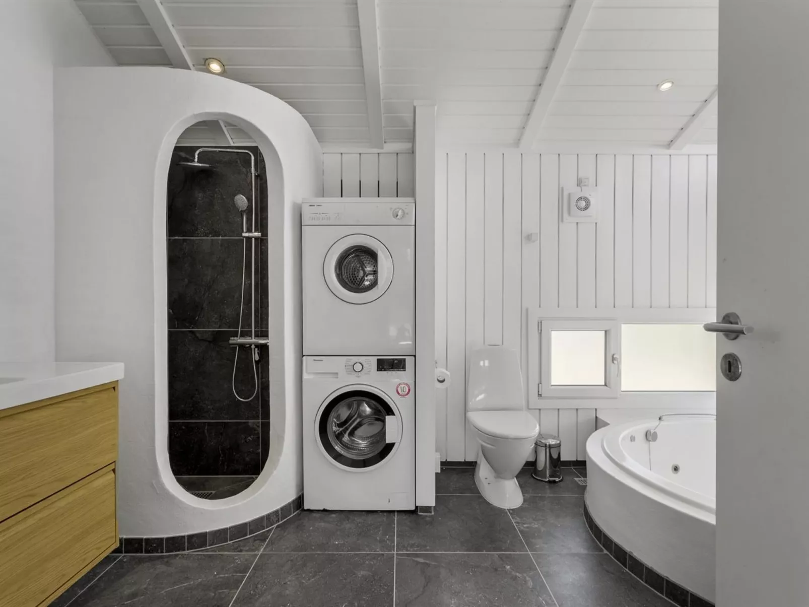 "Erma" - 125m from the sea-Inside