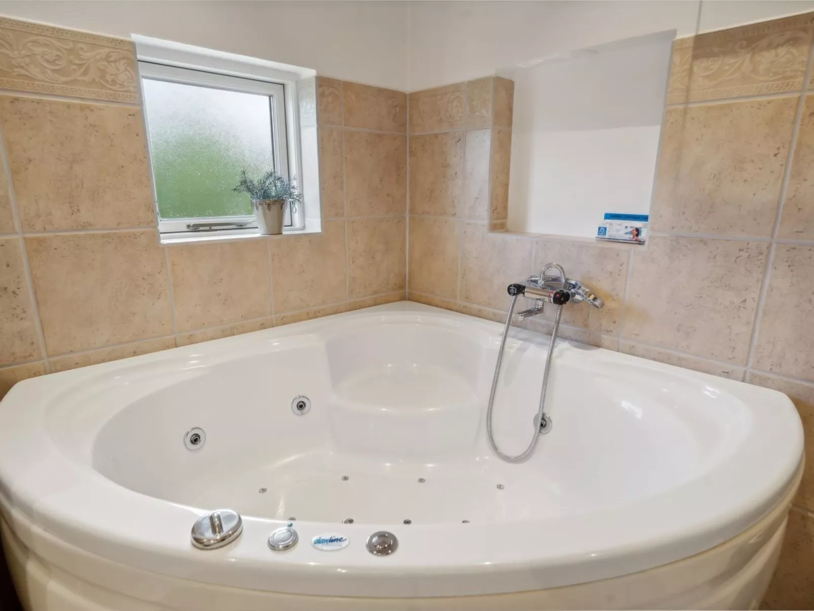 "Andon" - 320m from the sea-Inside