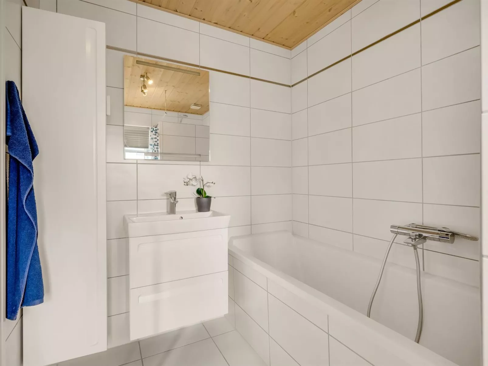 "Toska" - 3km from the sea-Inside