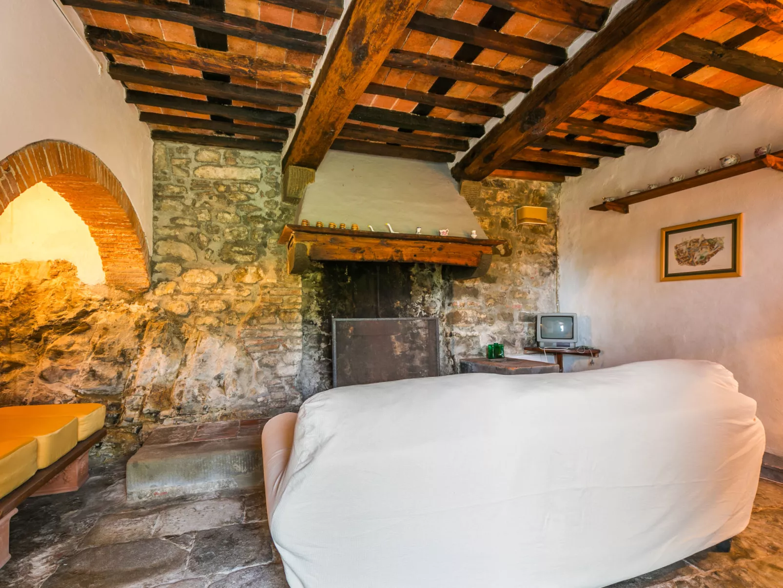 Podere Villa/Apt. Mezzo-Inside