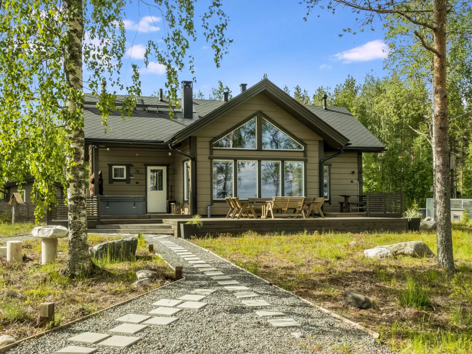 Villa lystikämä-Inside