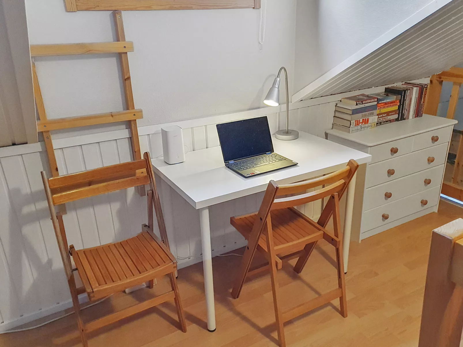 Kukasrakka 3 b 8-Drinnen