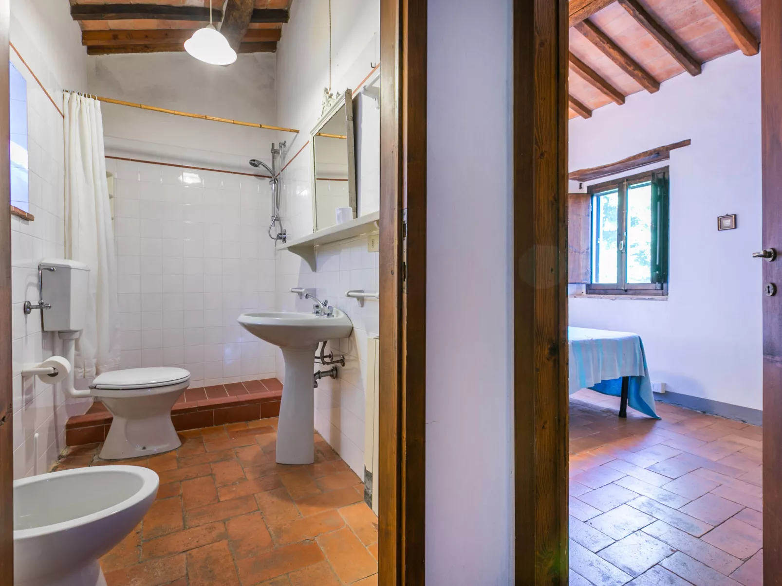 Podere Villa/Apt. Mezzo-Inside