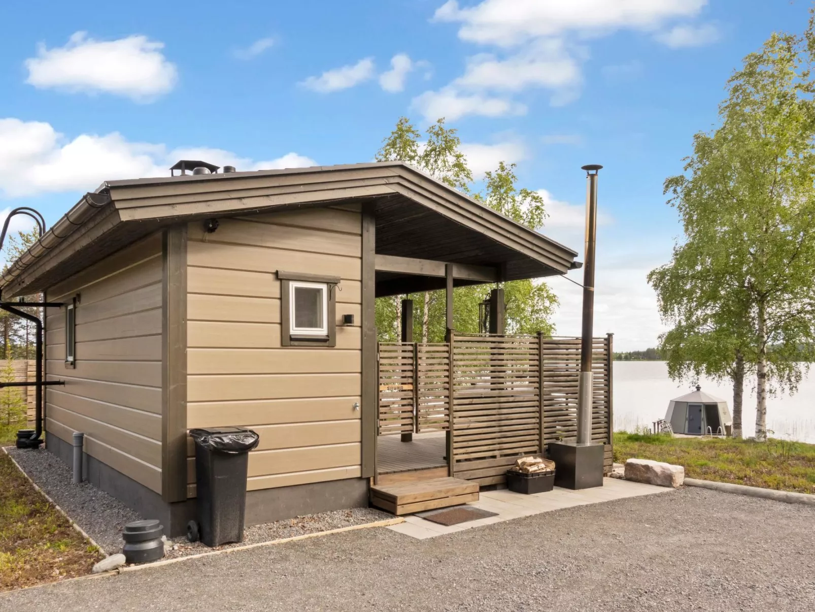 Lystikämän elämys-Inside