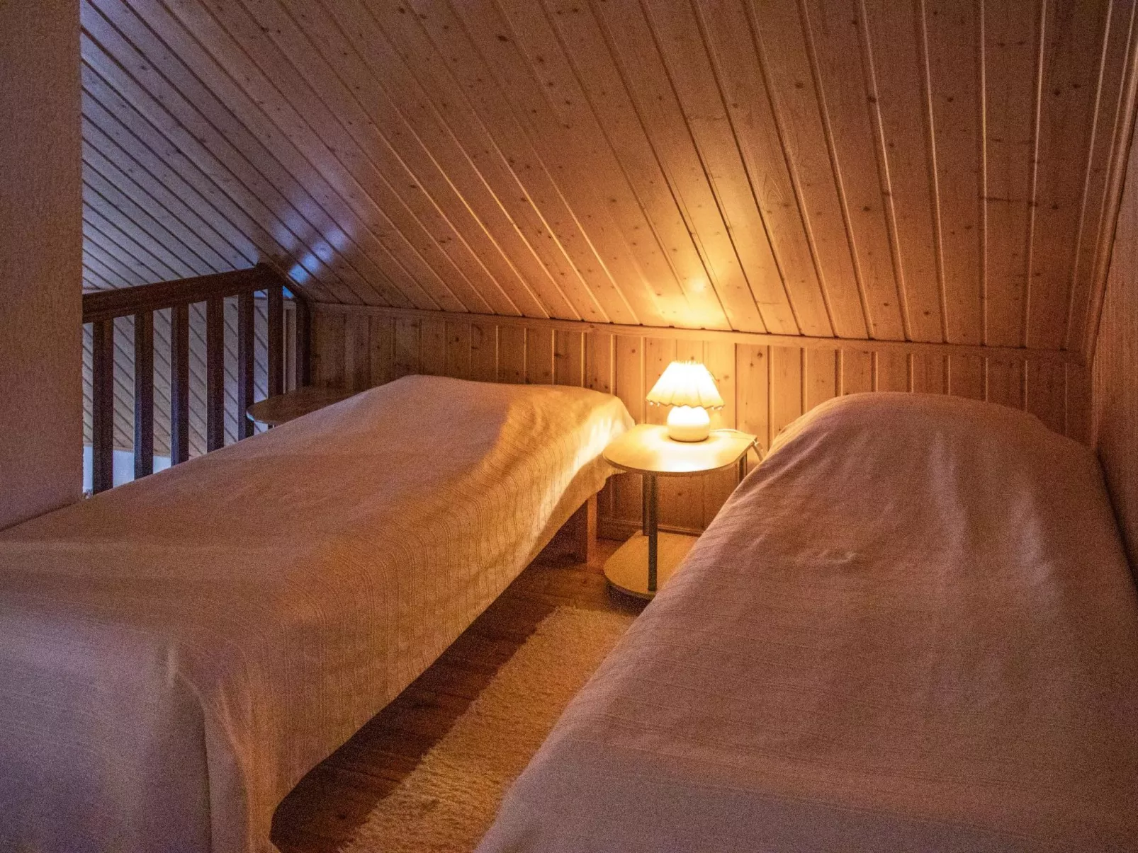 Aslakin helmi a-Inside