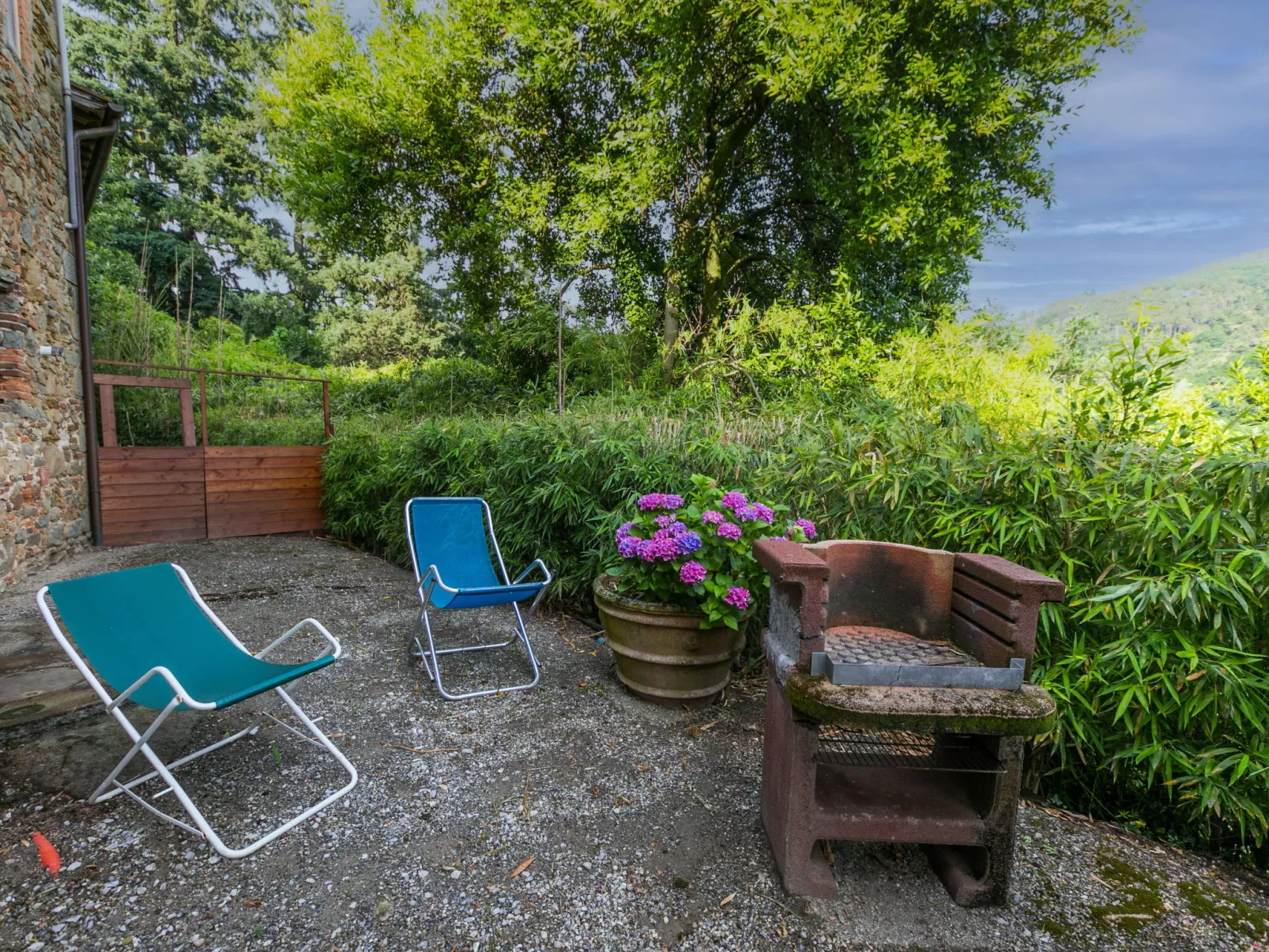 Podere Villa/Apt. Mezzo-Outside