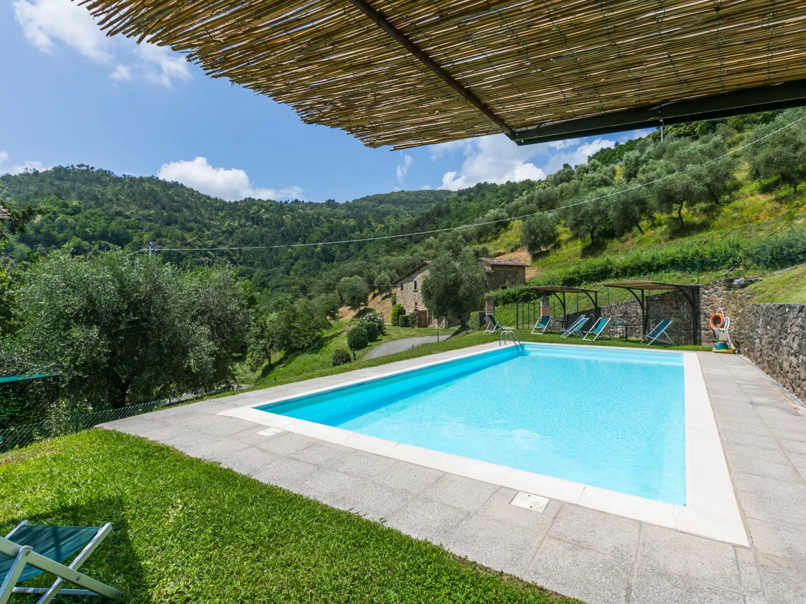 Podere Villa/Apt. Mezzo-Outside
