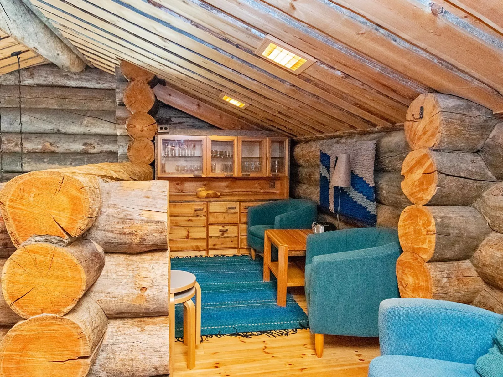 Saariselän waskooli a-Drinnen