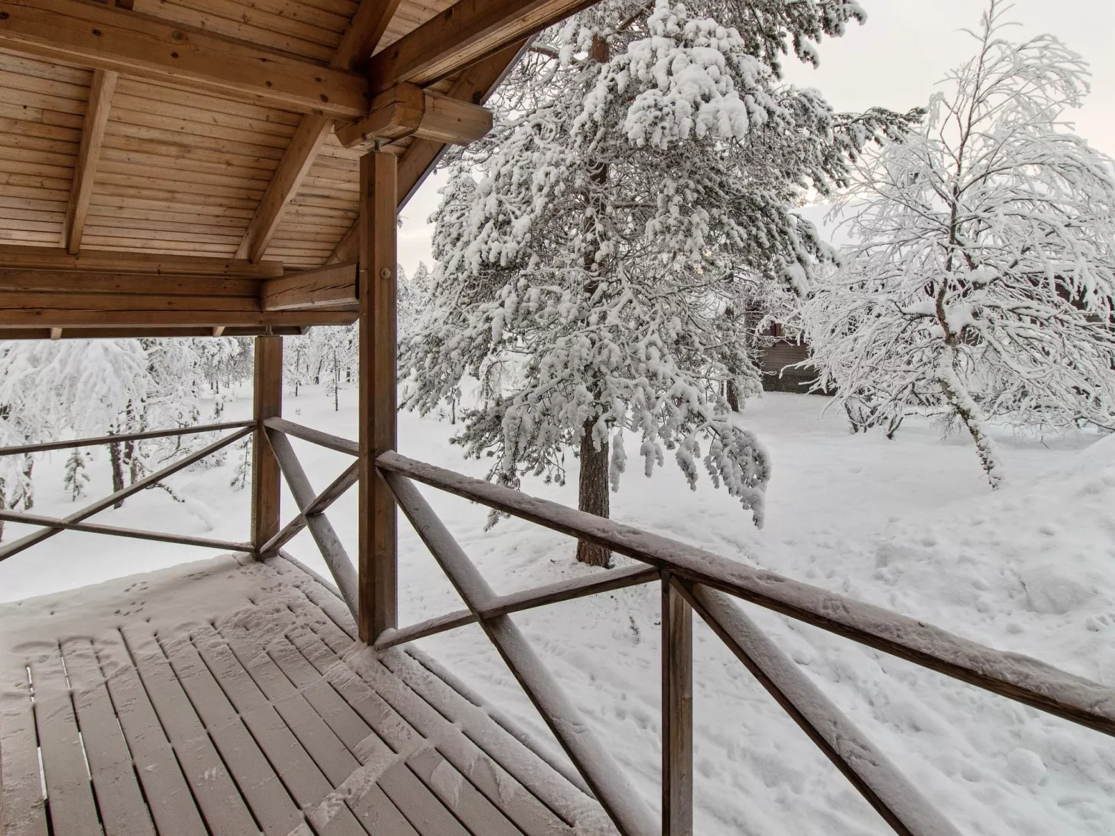 Ressipysäkki 1-Inside