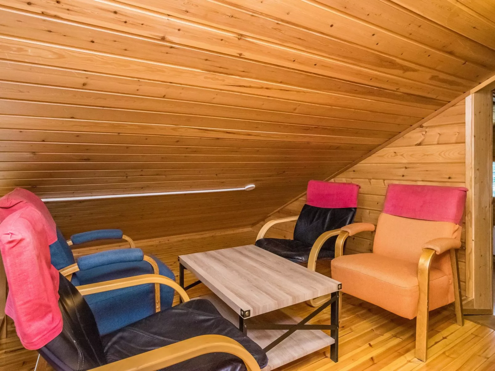 Hirvasaho b 2-Dedans