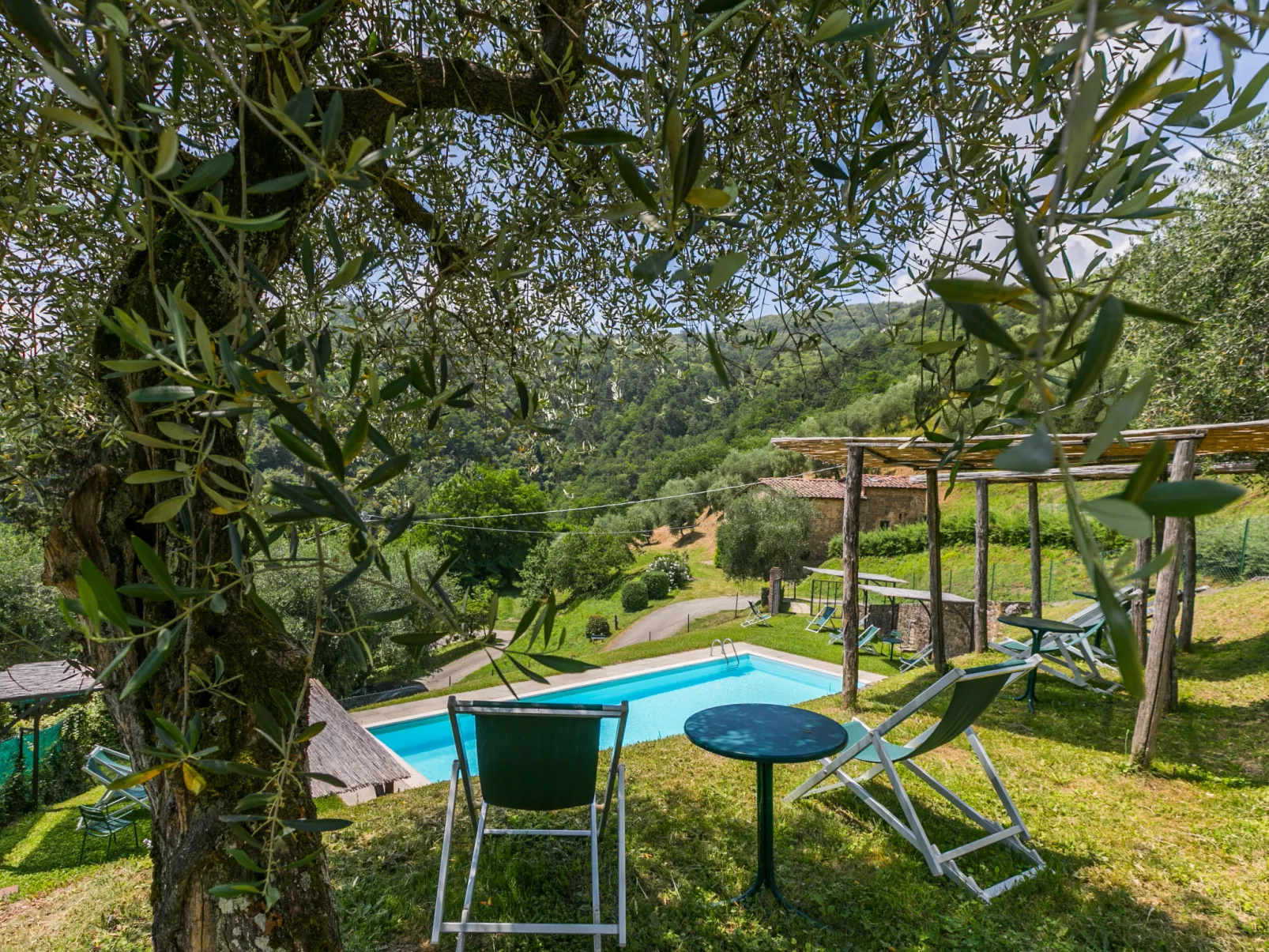 Podere Villa/Apt. Mezzo-Outside