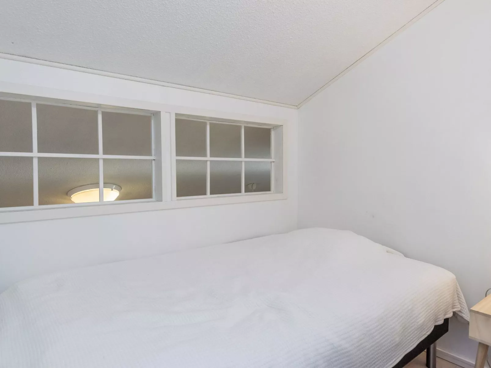 Saarihely a1-Drinnen