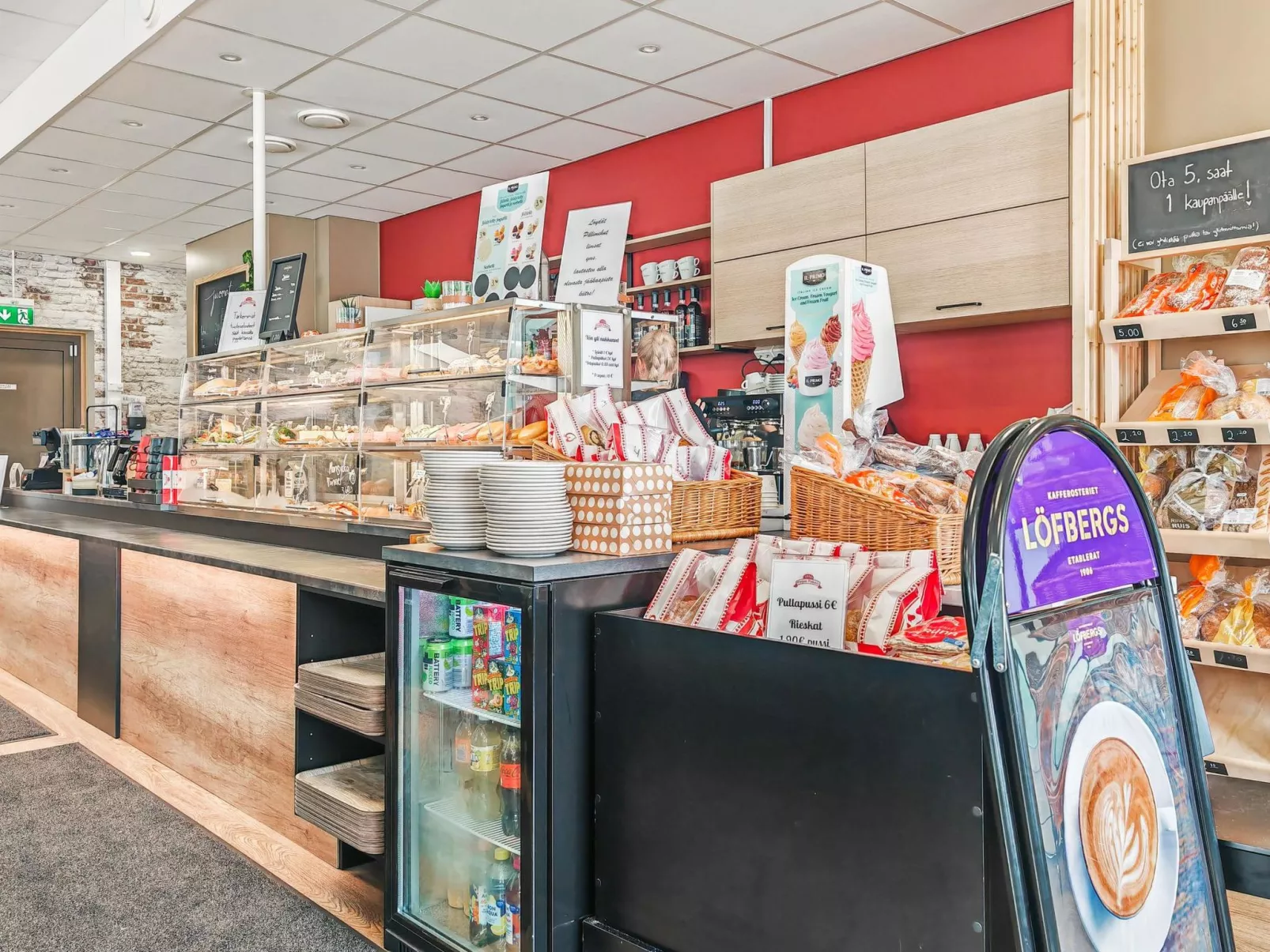 Dagmarin kulma-Dedans