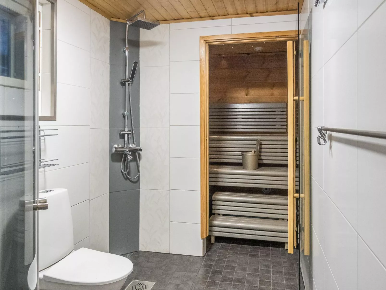 Vaahtissuvanto-Inside