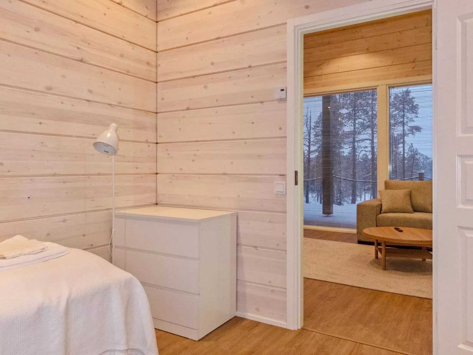 Villa paadari-Drinnen