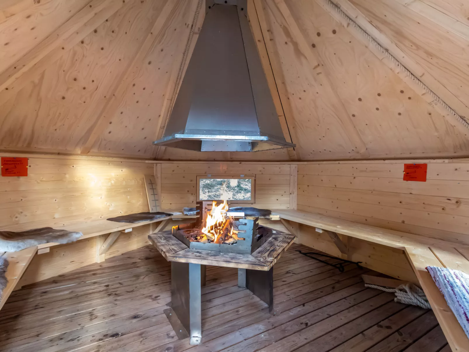 Kuukkelitupa-Drinnen