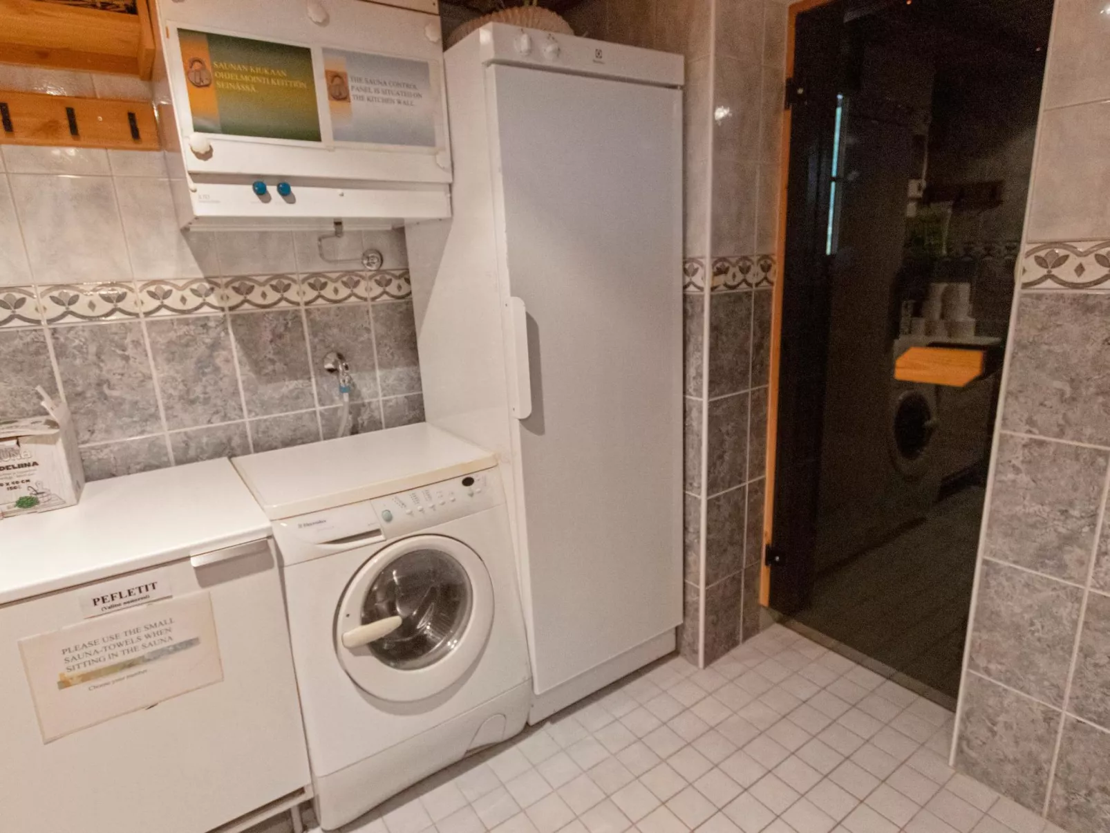 Tievanlaita 10-Inside