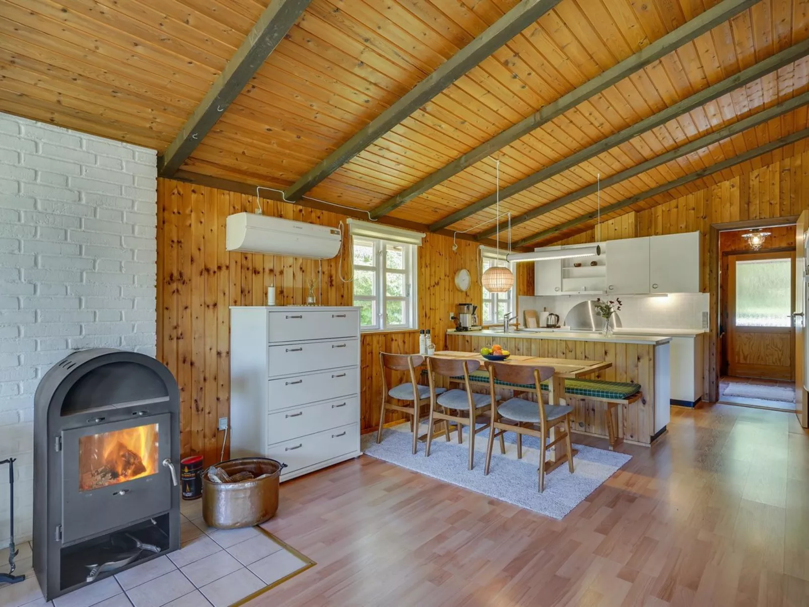 "Kaarle" - 400m to the fjord-Dedans