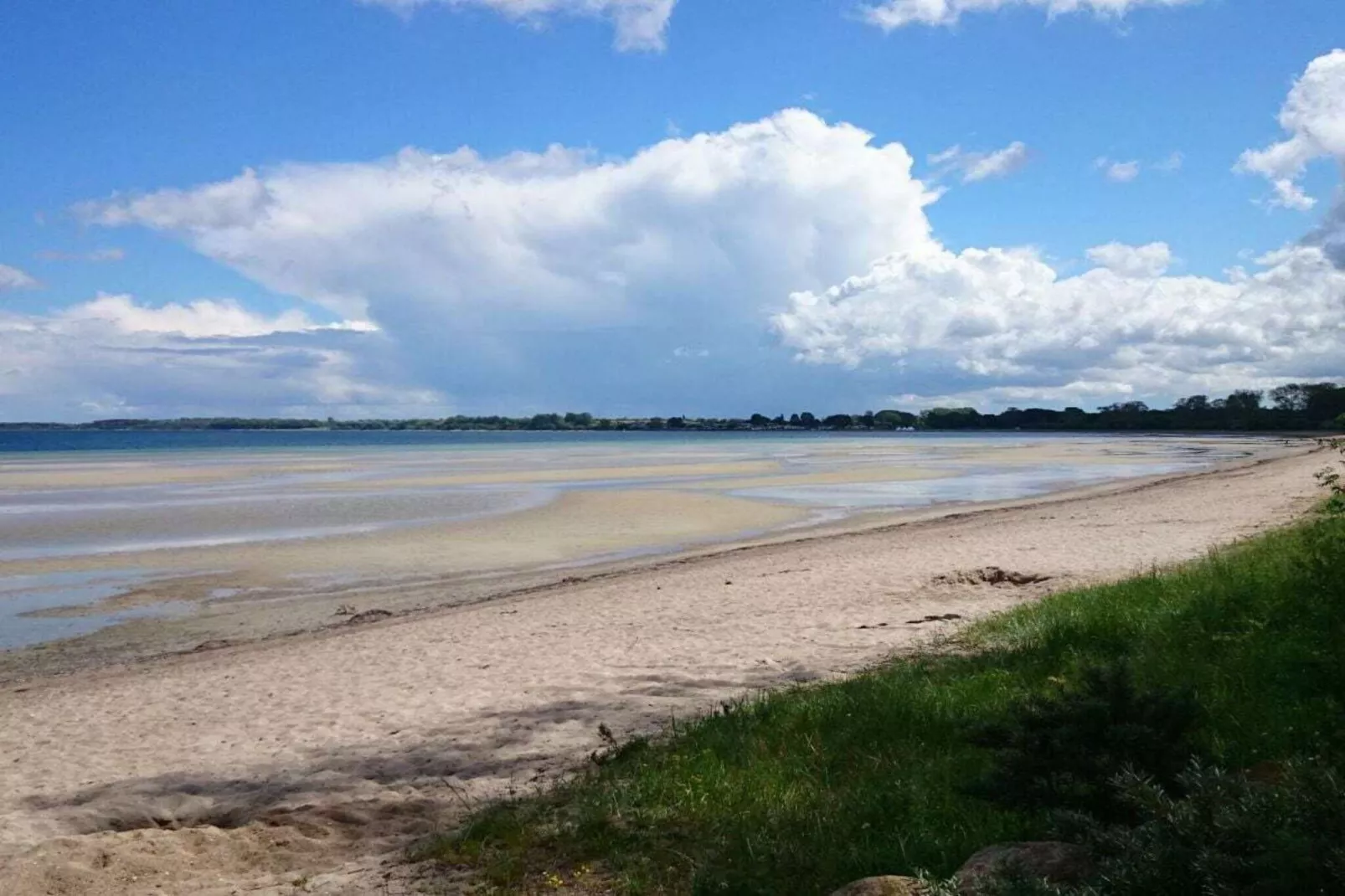 86647-Zones été à 1 km