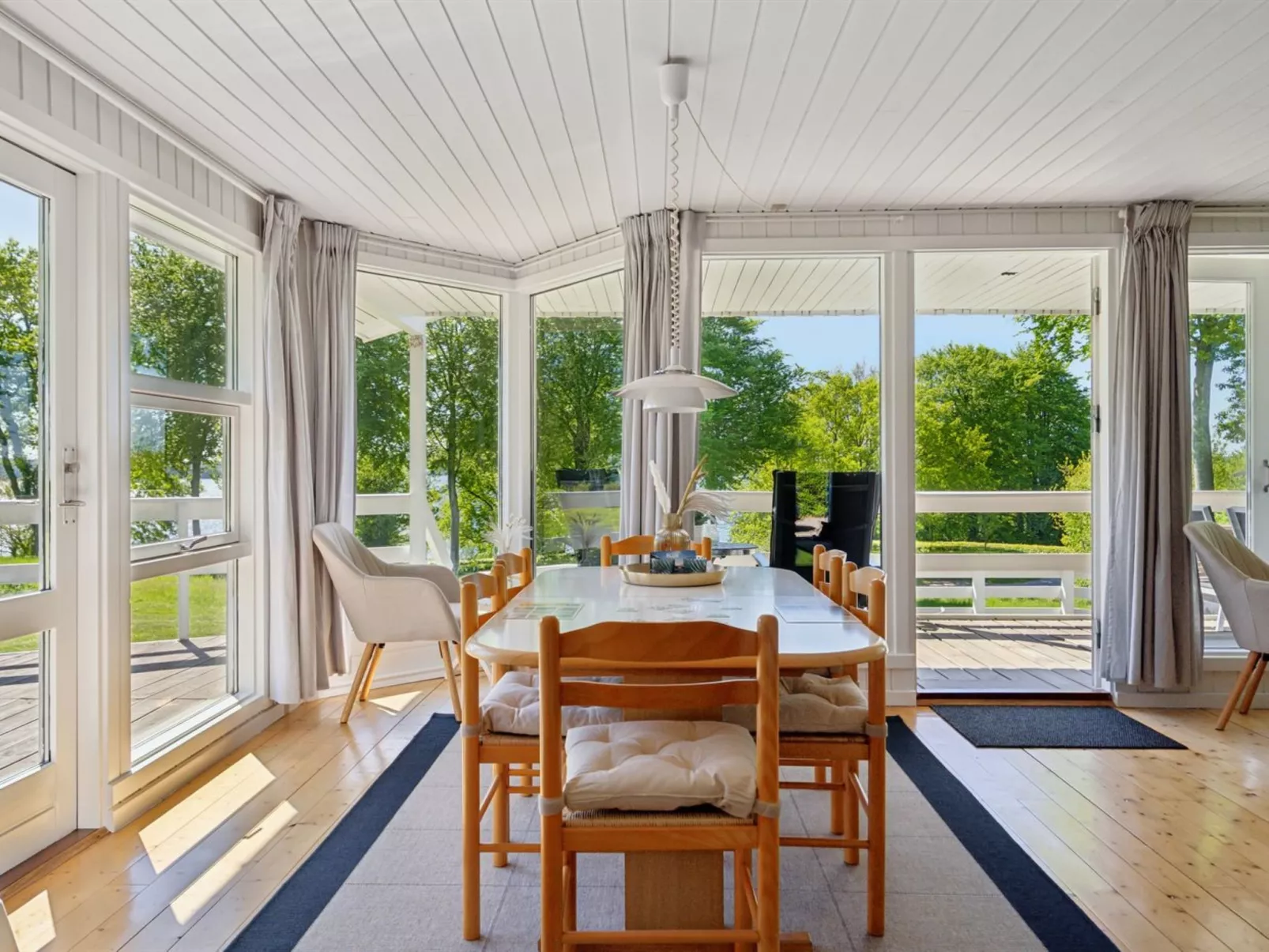 "Conradine" - 600m from the sea-Inside