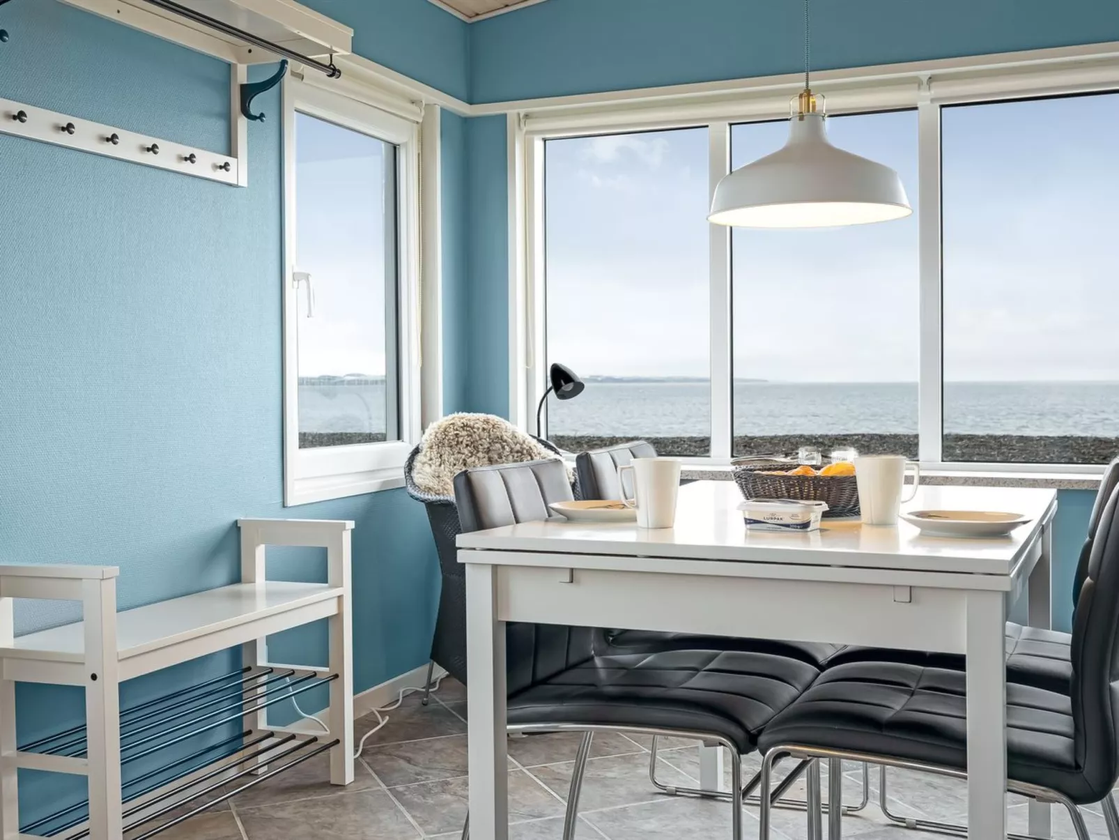 "Nyalle" - 50m to the fjord-Inside