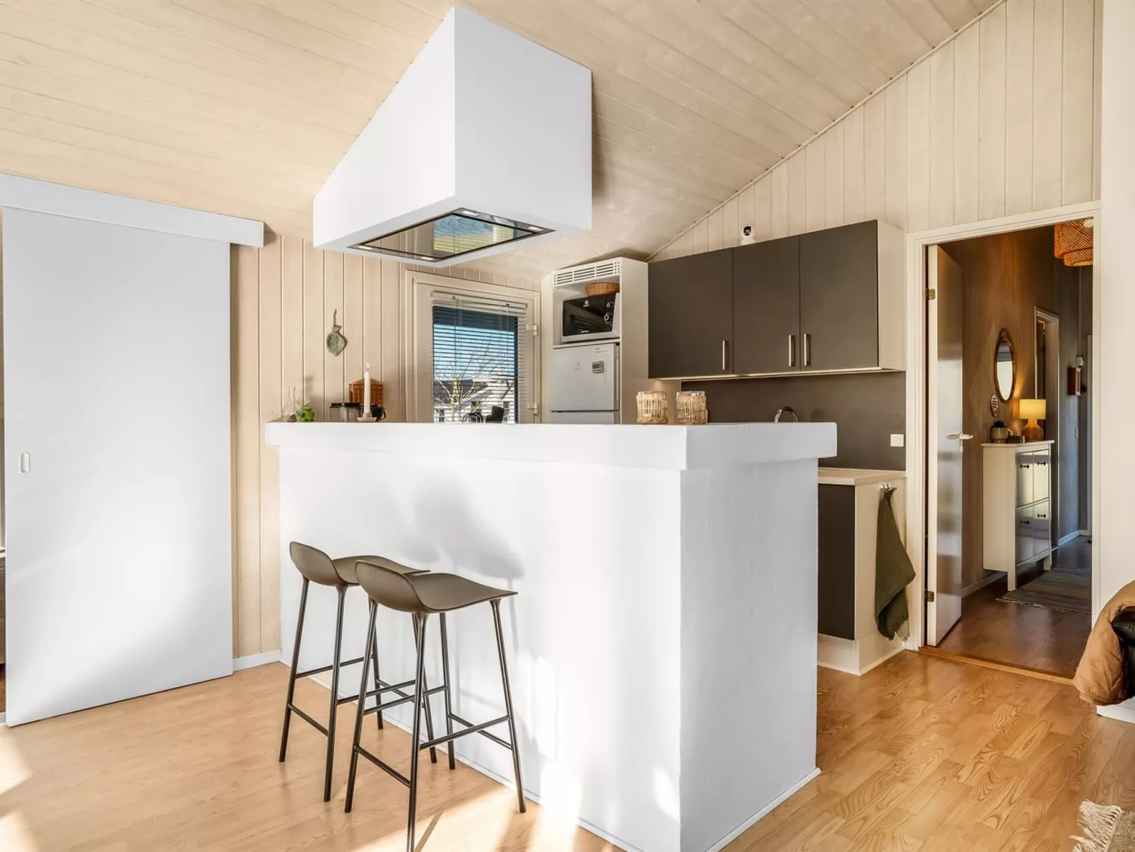 "Henri" - 1.2km from the sea-Inside