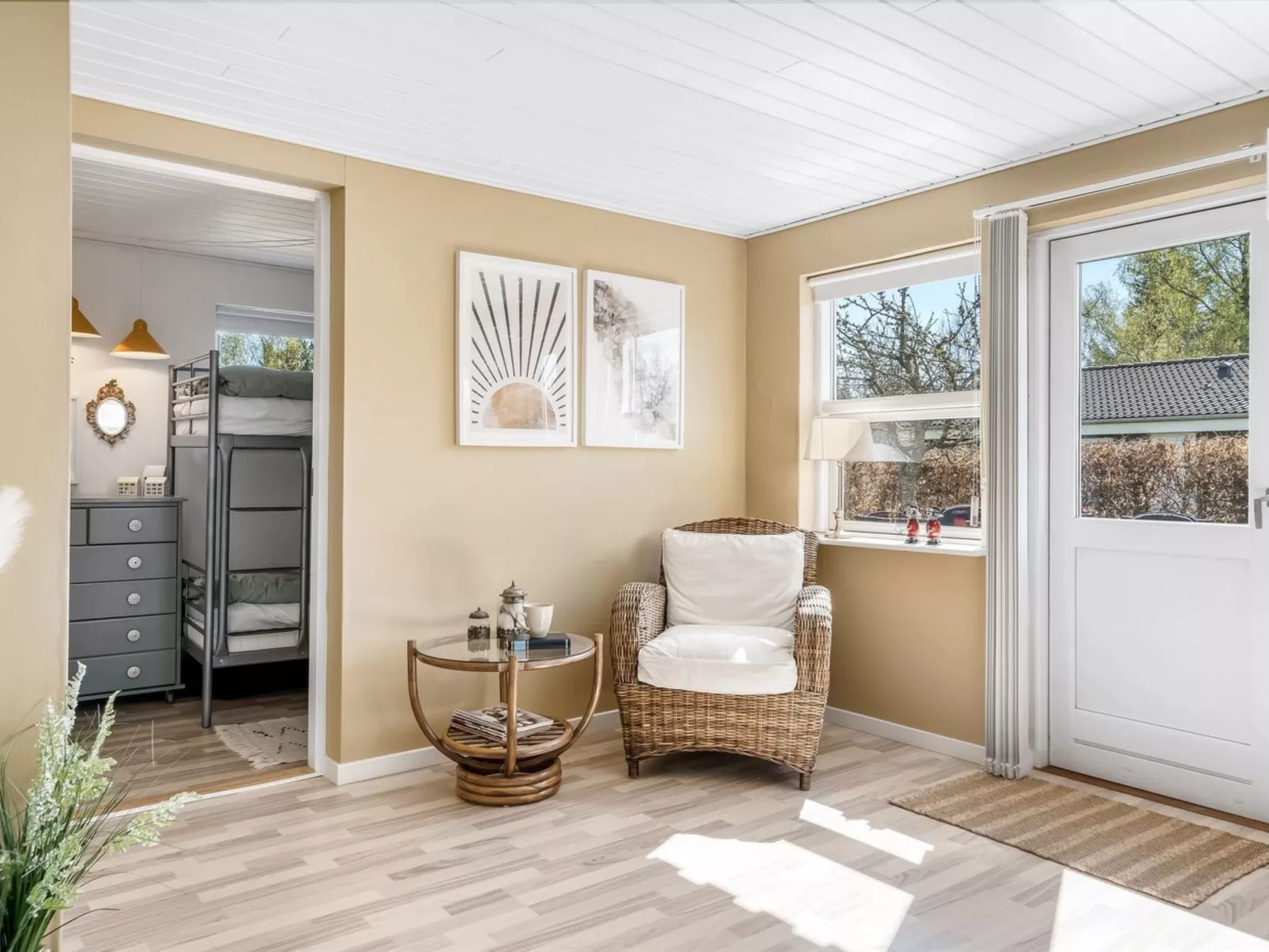 "Ruse" -  from the sea-Dedans