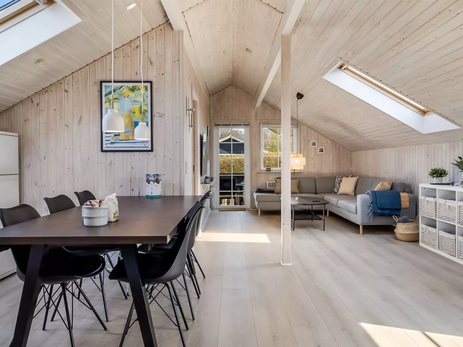 "Aika" - 450m from the sea-Drinnen