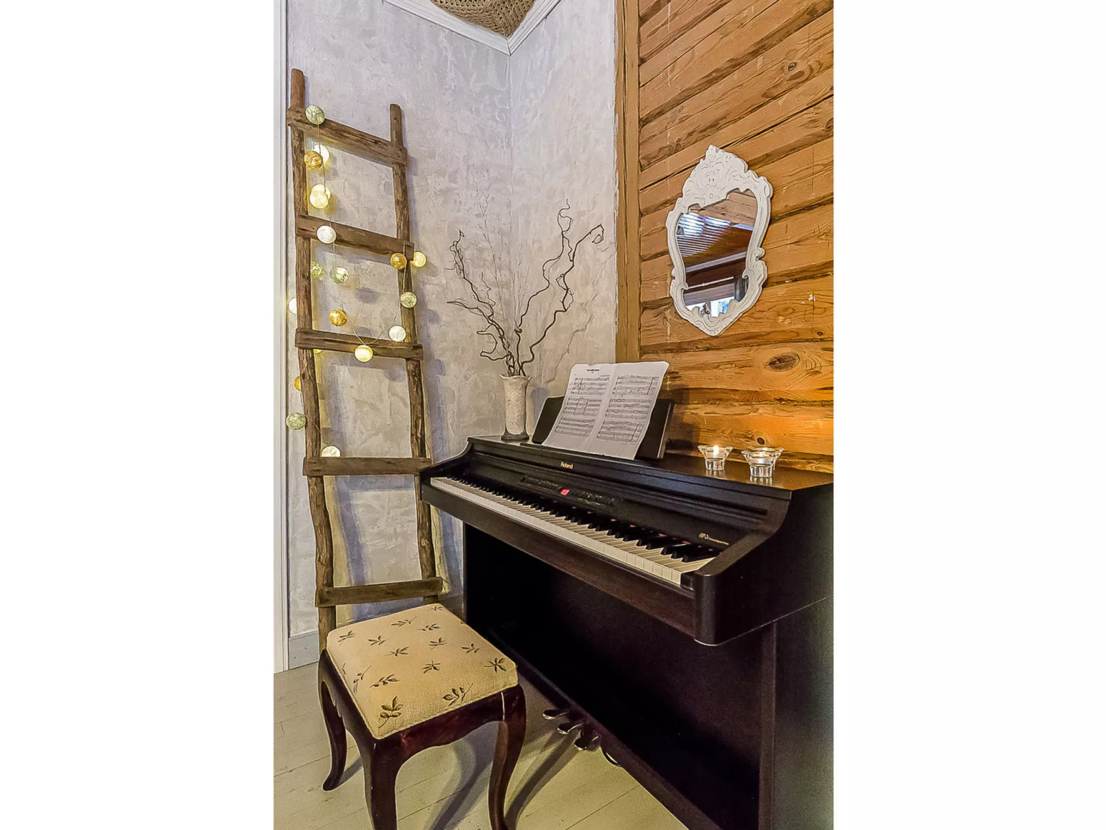 Päätalo, mökkilomat ja perhejuhlat-Dedans