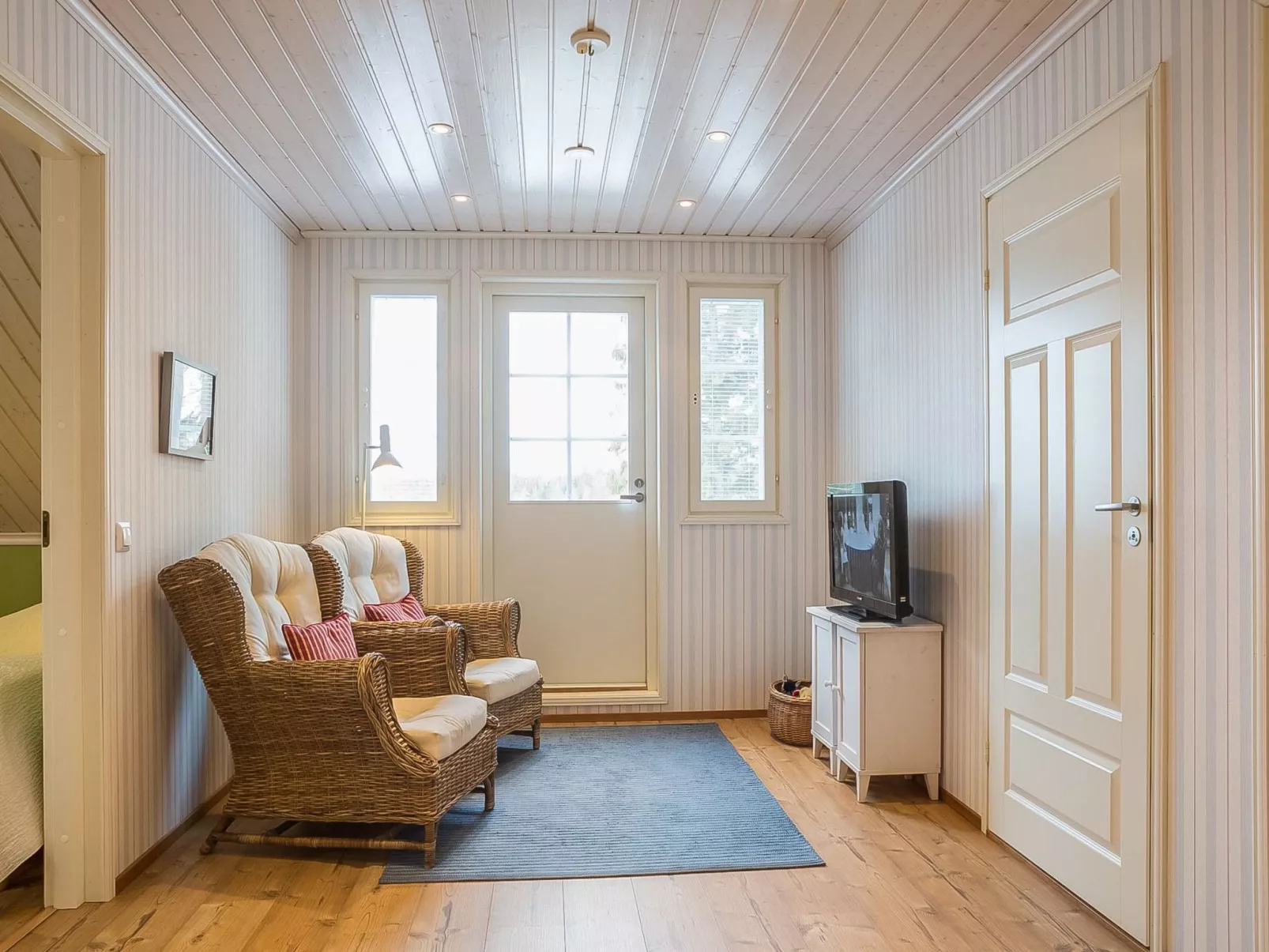 Villa kukkula-Drinnen