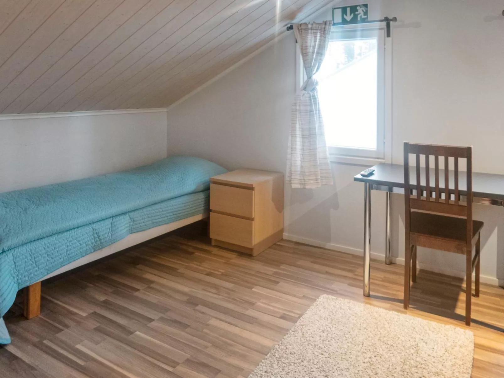 4 seasons b 1-Inside