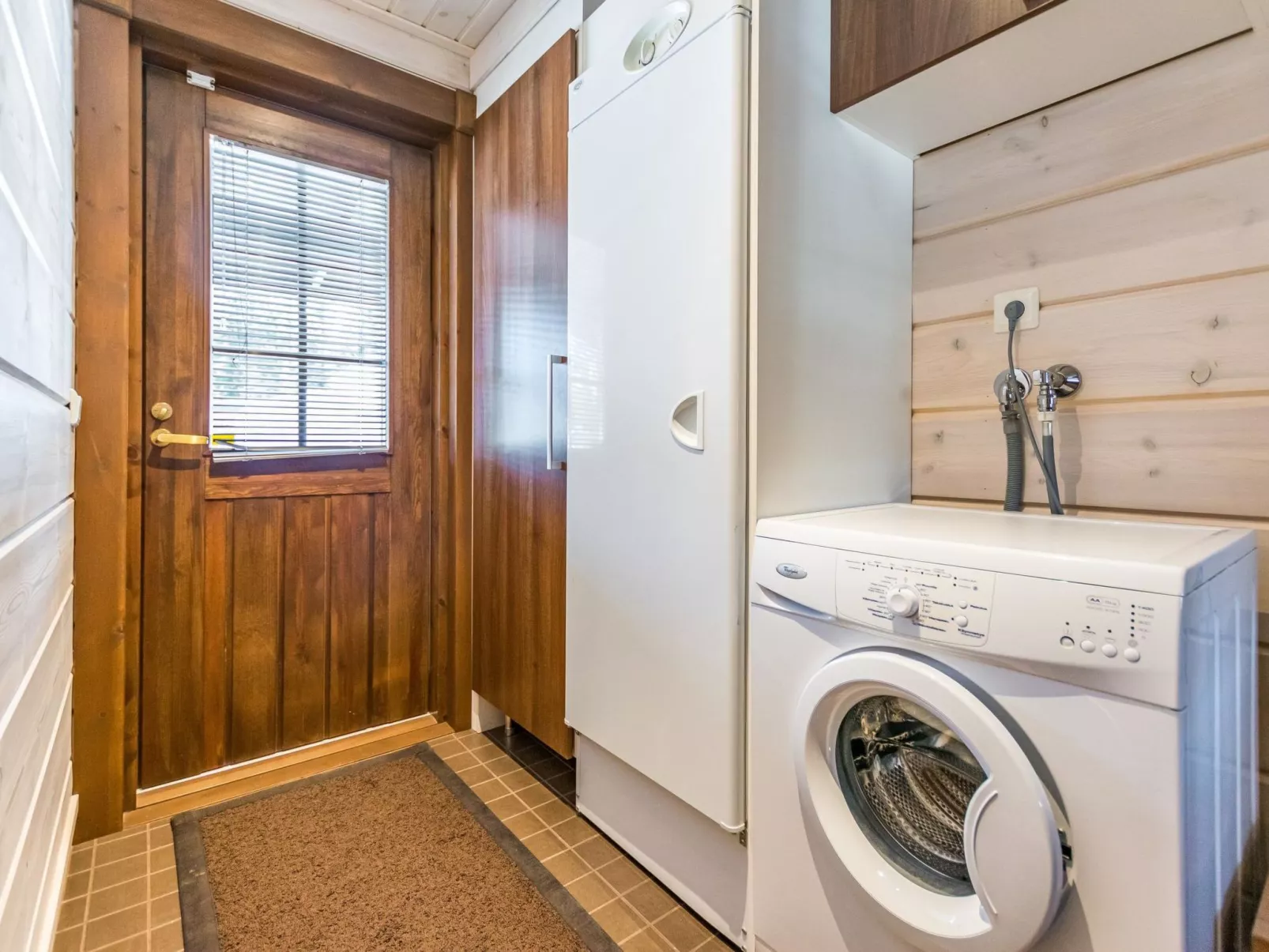 Vuosselinkulma 4-Dedans