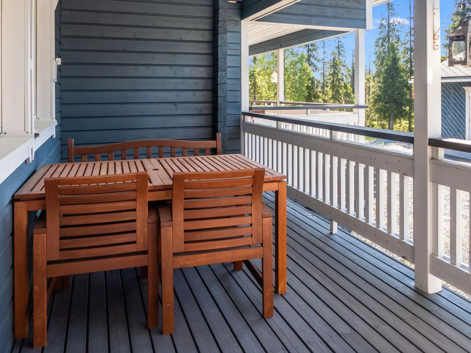 Ruka snow and sun 2-Inside