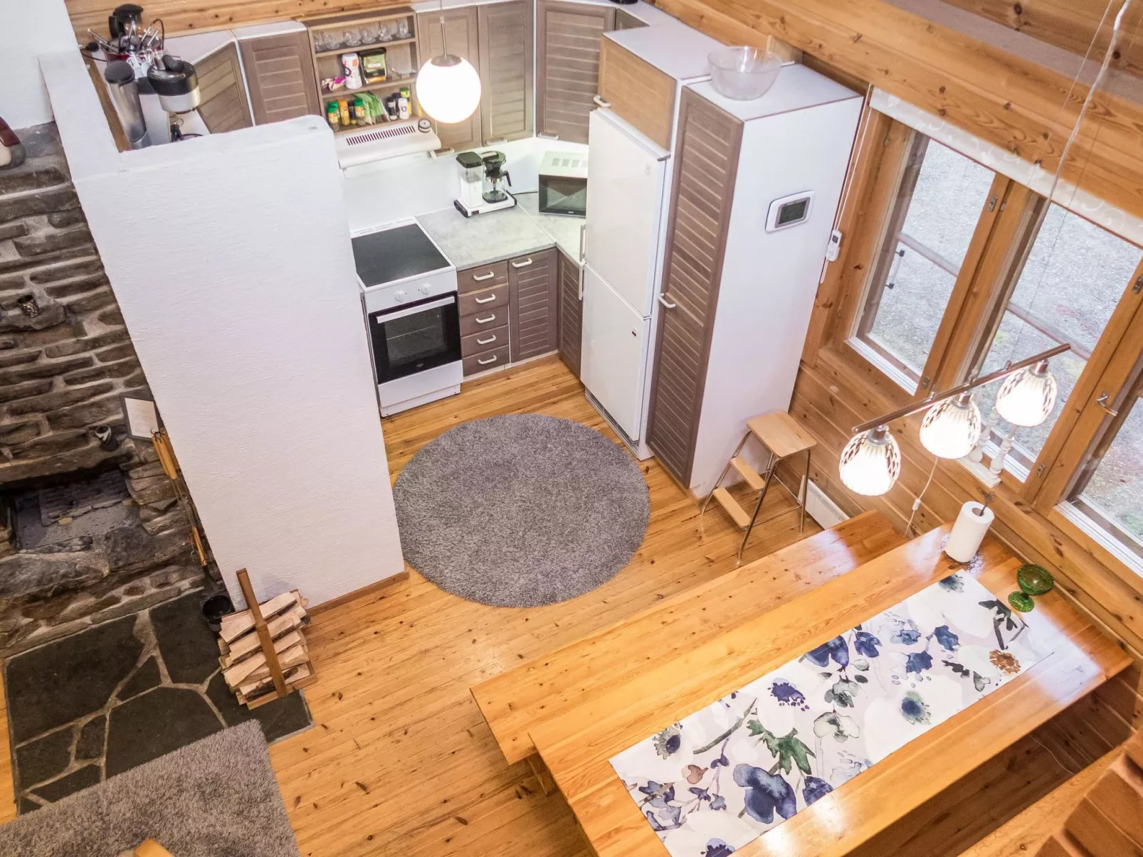 Purnukylä 6-Drinnen