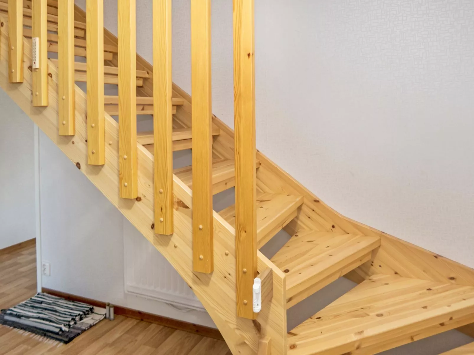 Iso-karpalo a-Dedans