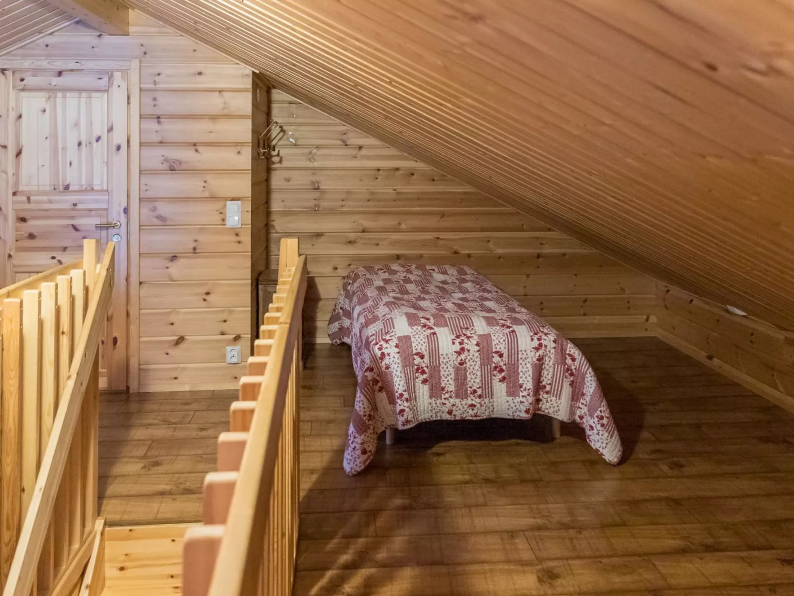 Ylläskaira a-Inside