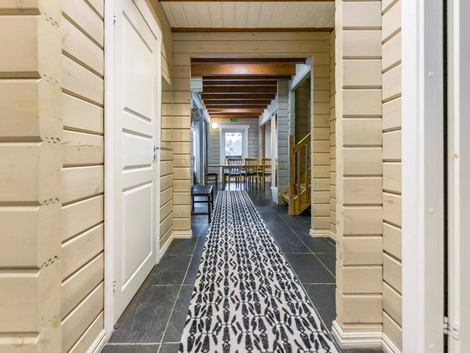 Uulanlinna a, paritalo-Dedans