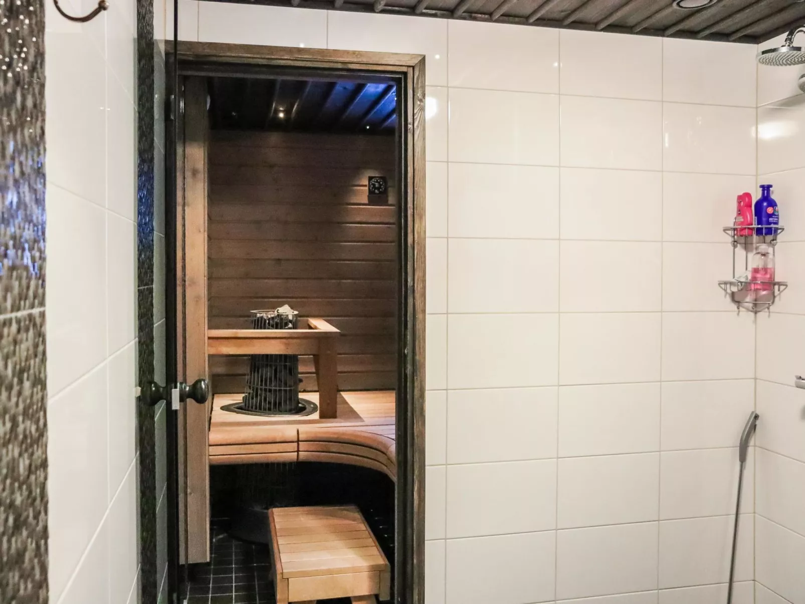 Lampitaival 6a-Dedans