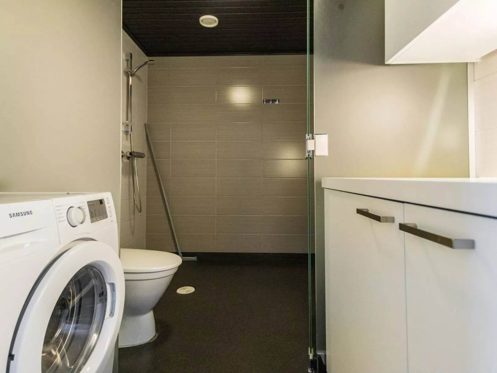 Sun&skivillas 5. (3mh)-Drinnen