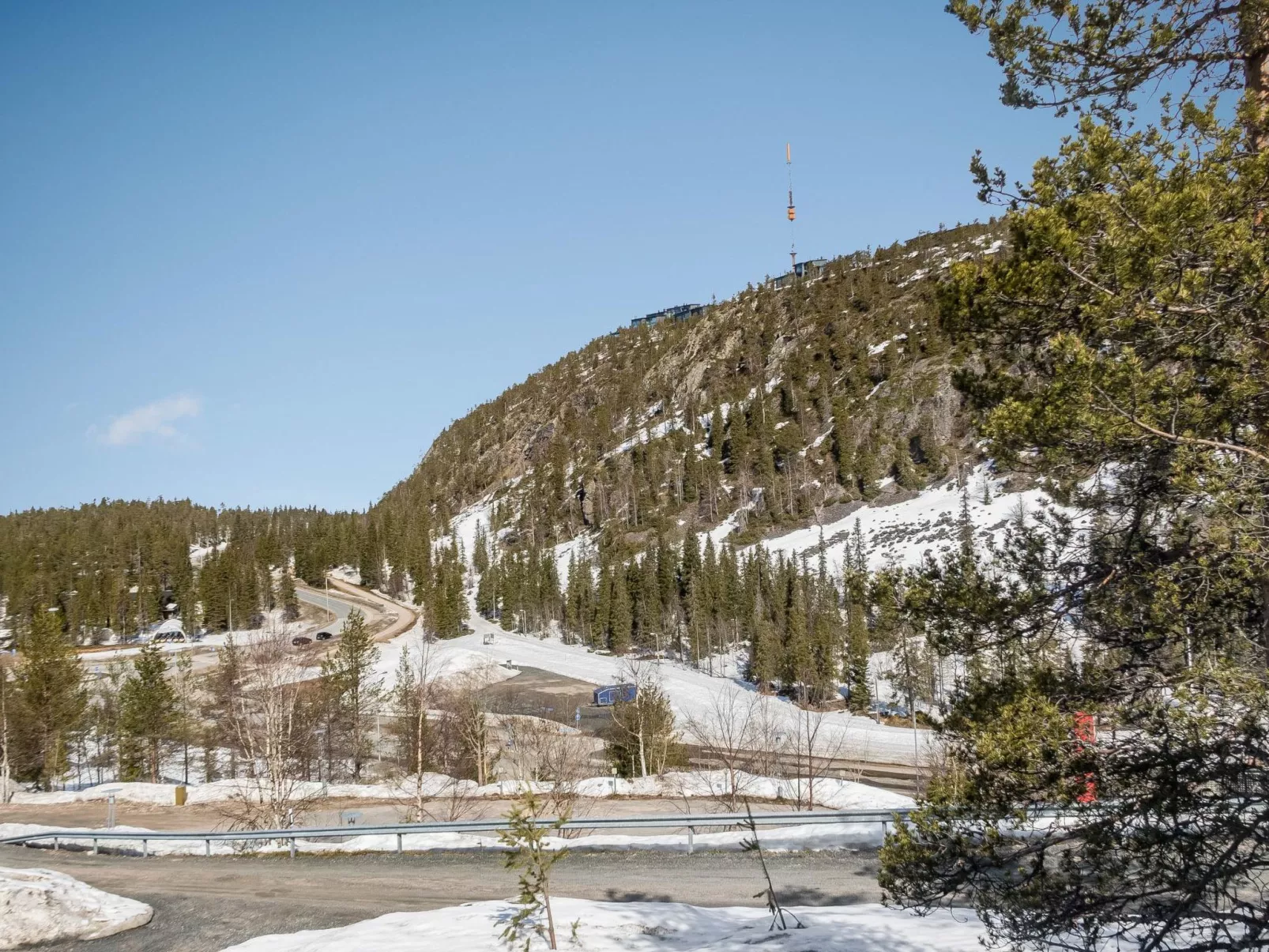 Rukan komia chalet-Drinnen