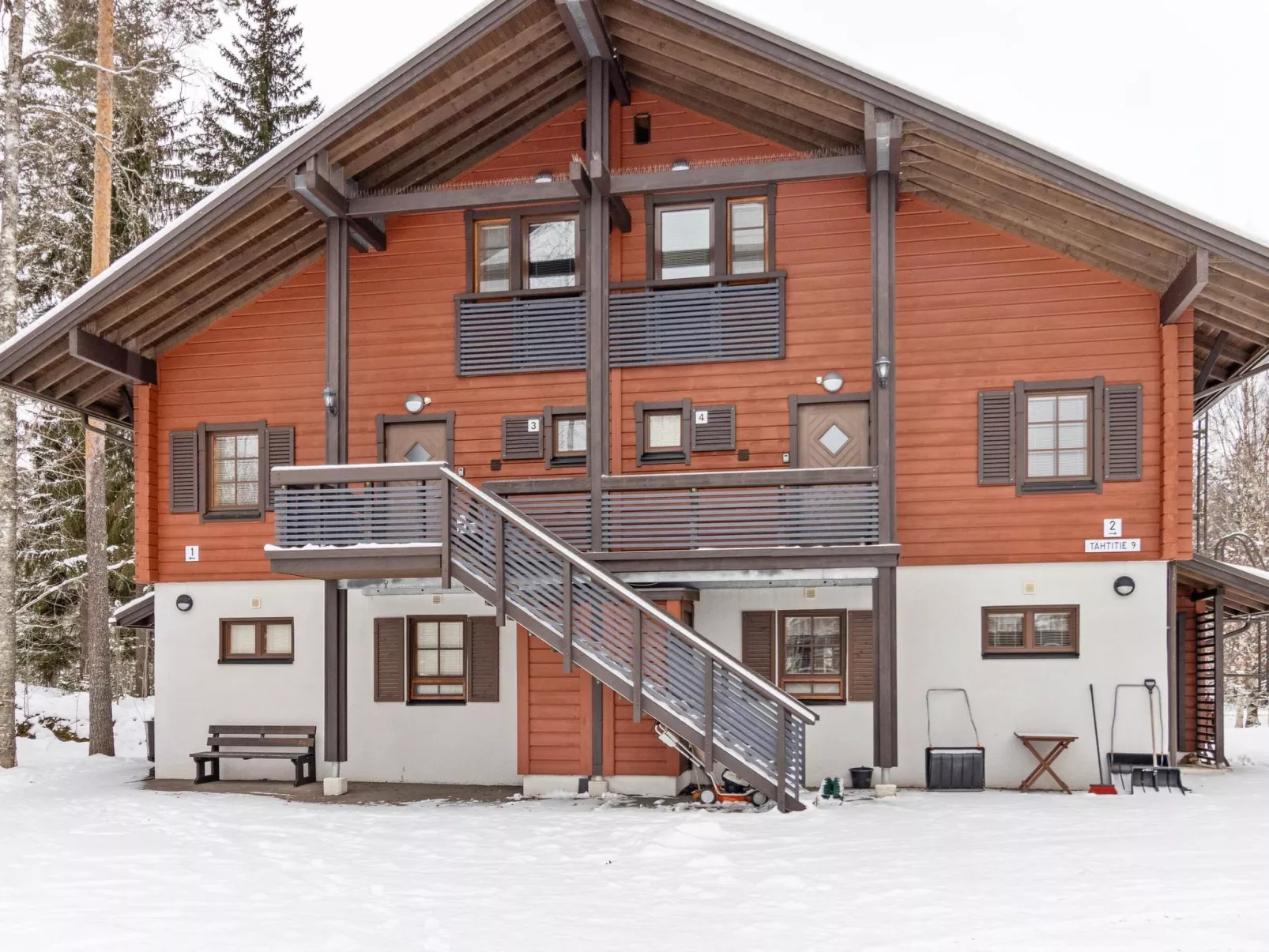 Alppitalo sinitähti 9 as 1-Dedans