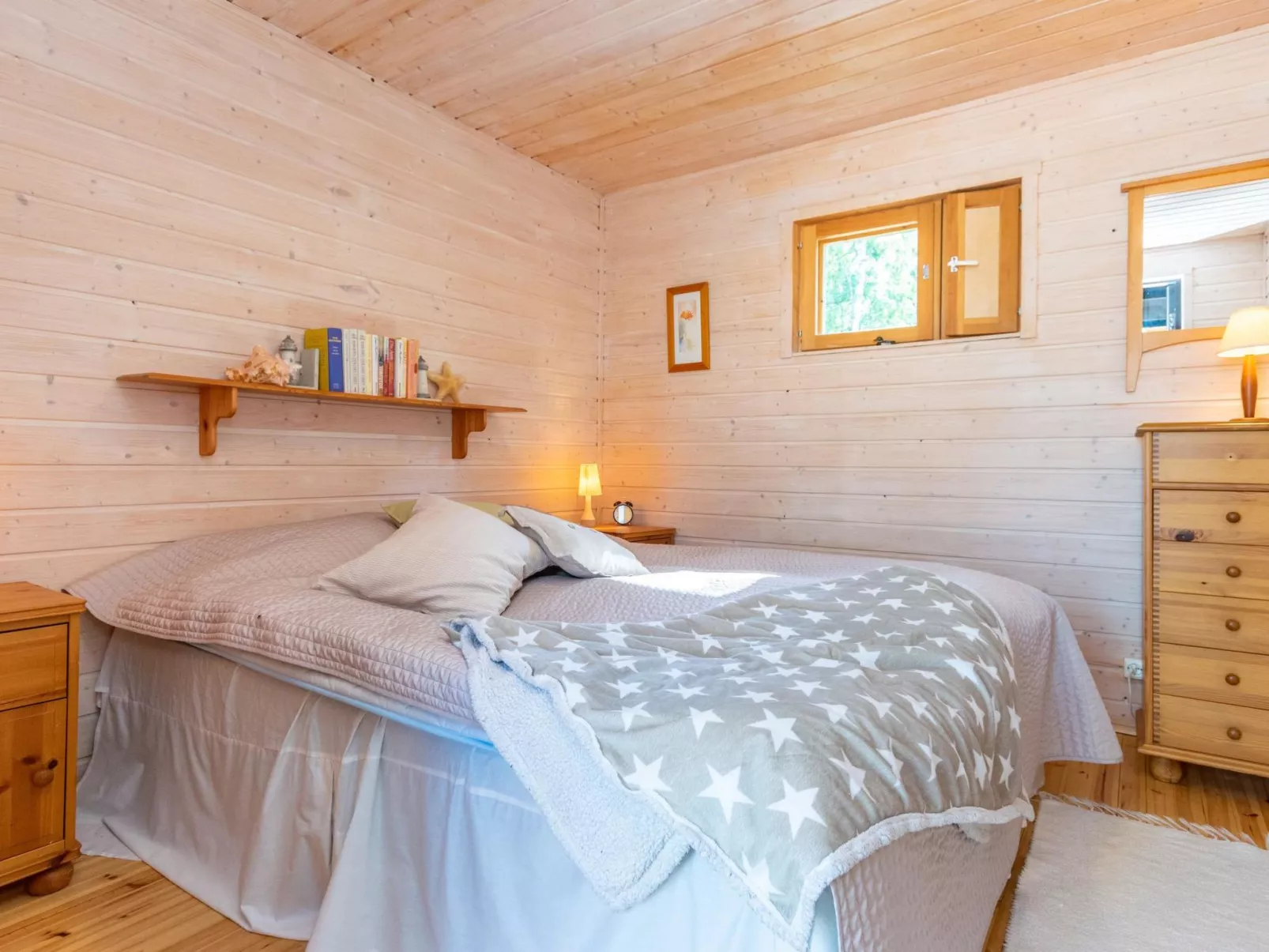 Hot pool cottage kesäranta-Dedans