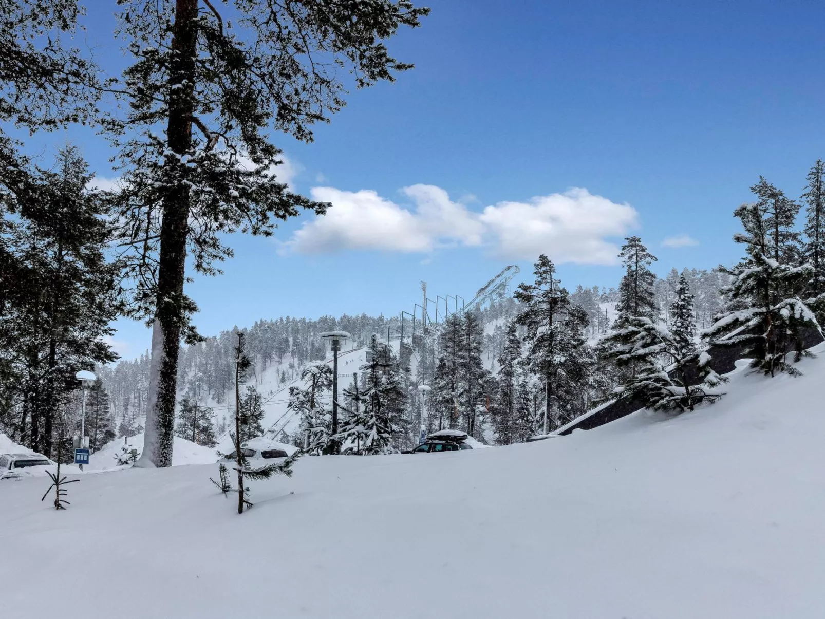 Kesä-iikka 4-Inside