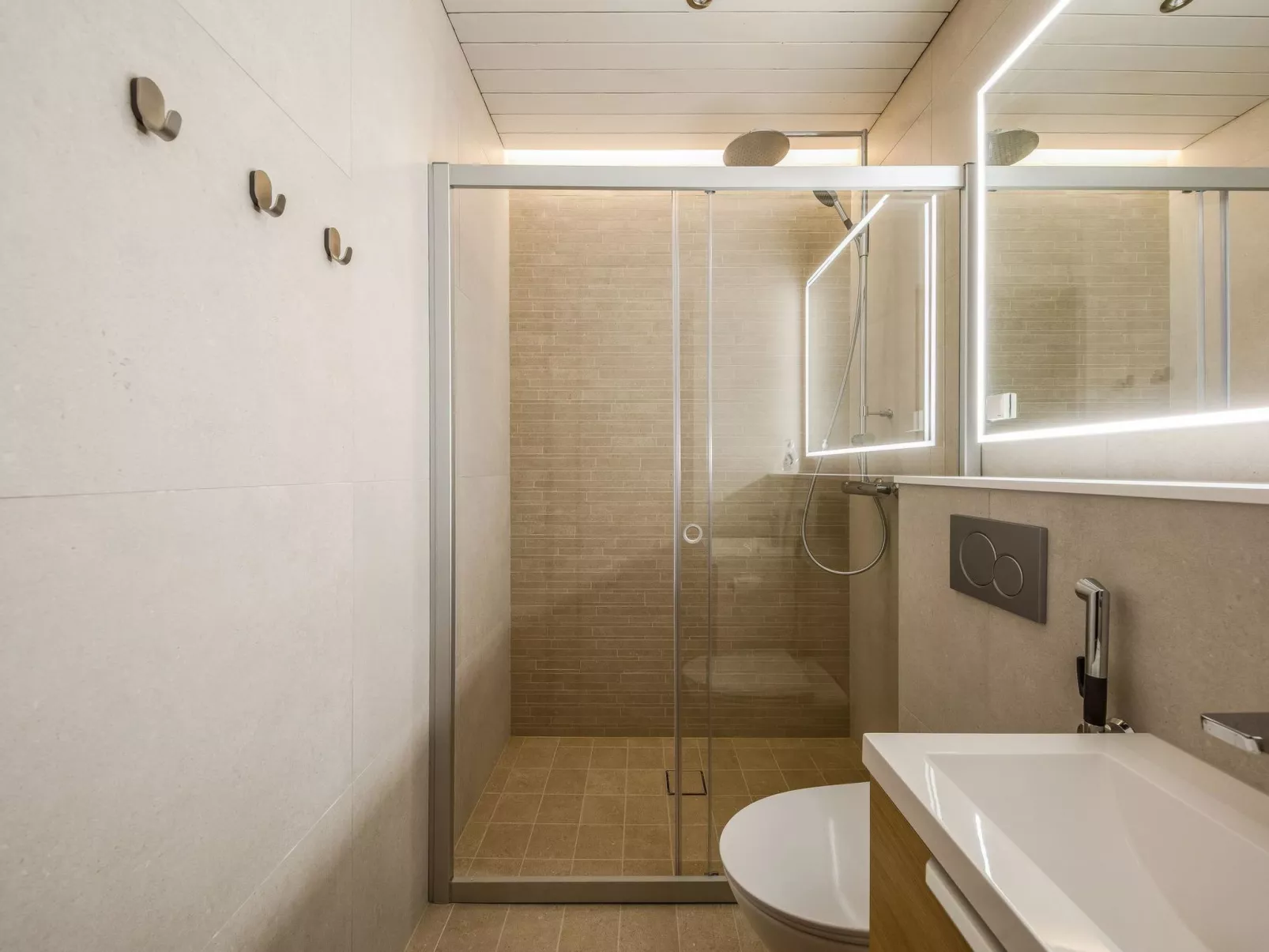 Levi star west b-Drinnen