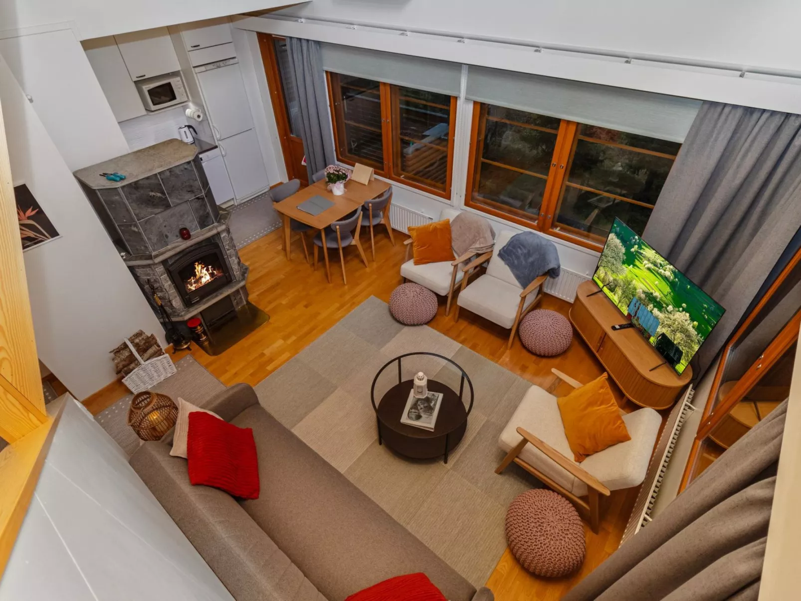 Karhunvartijanmaja d4-Inside