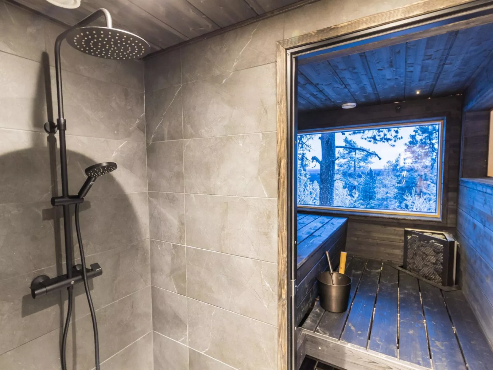 Kelokaltiokylän maja 22-Dedans