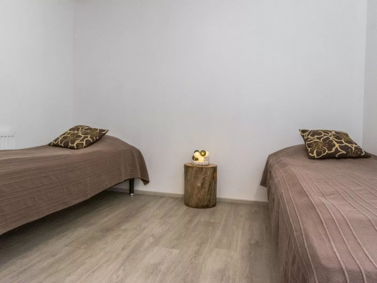 Juurakkopirtti-Drinnen