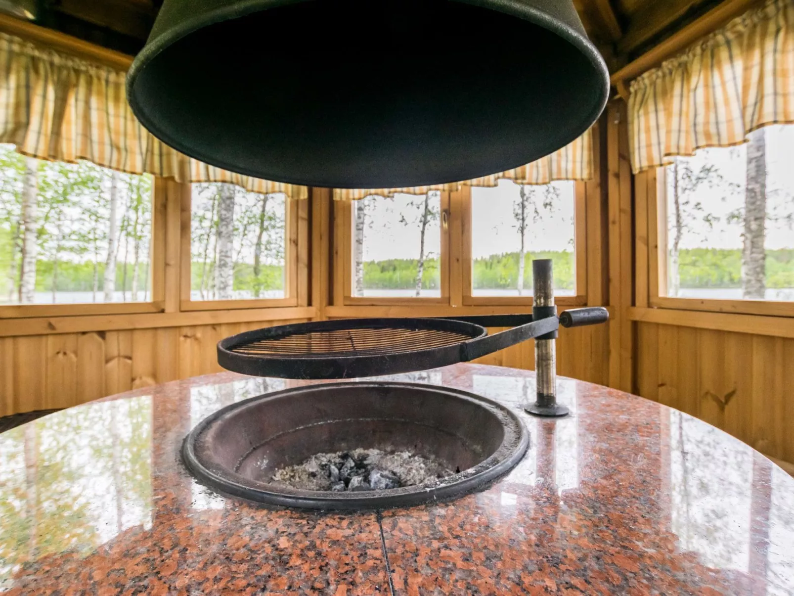 Aurinkoniemi-Drinnen